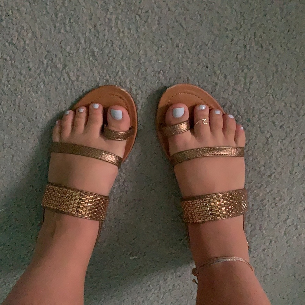 Super Cute Ross Toe Thong Sandals